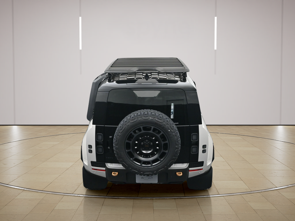 New 2026 Land Rover Defender 110 AWD/4WD image 32