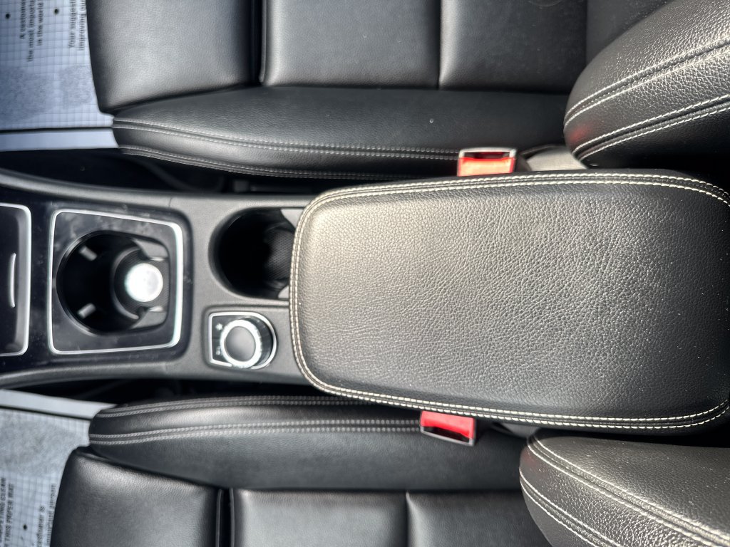 Used 2019 Mercedes-Benz CLA 250 4MATIC image 36