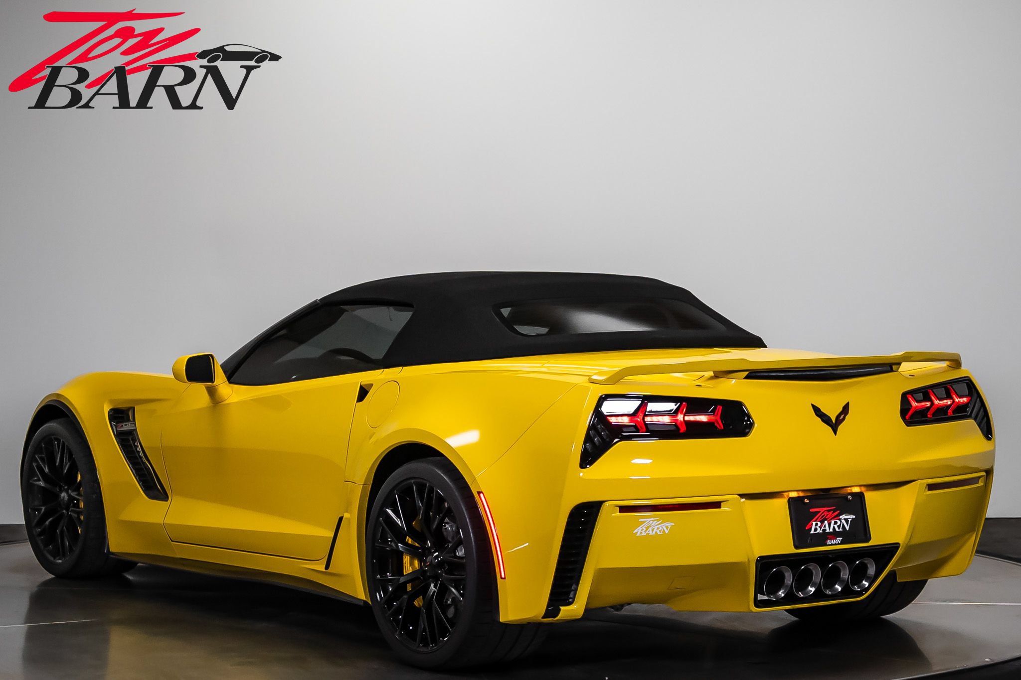 Used 2016 Chevrolet Corvette Z06 w/ 3LZ Preferred Equipment Group RWD image 11