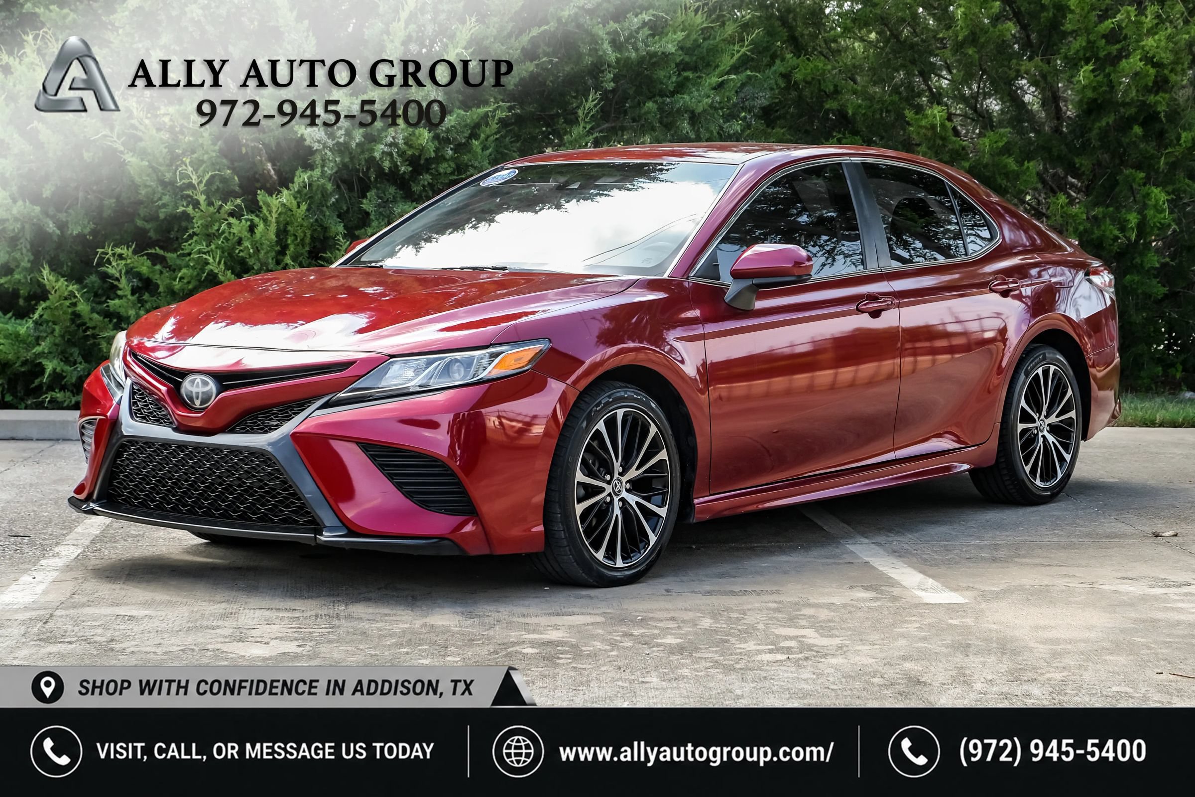 Used 2018 Toyota Camry SE FWD image 1
