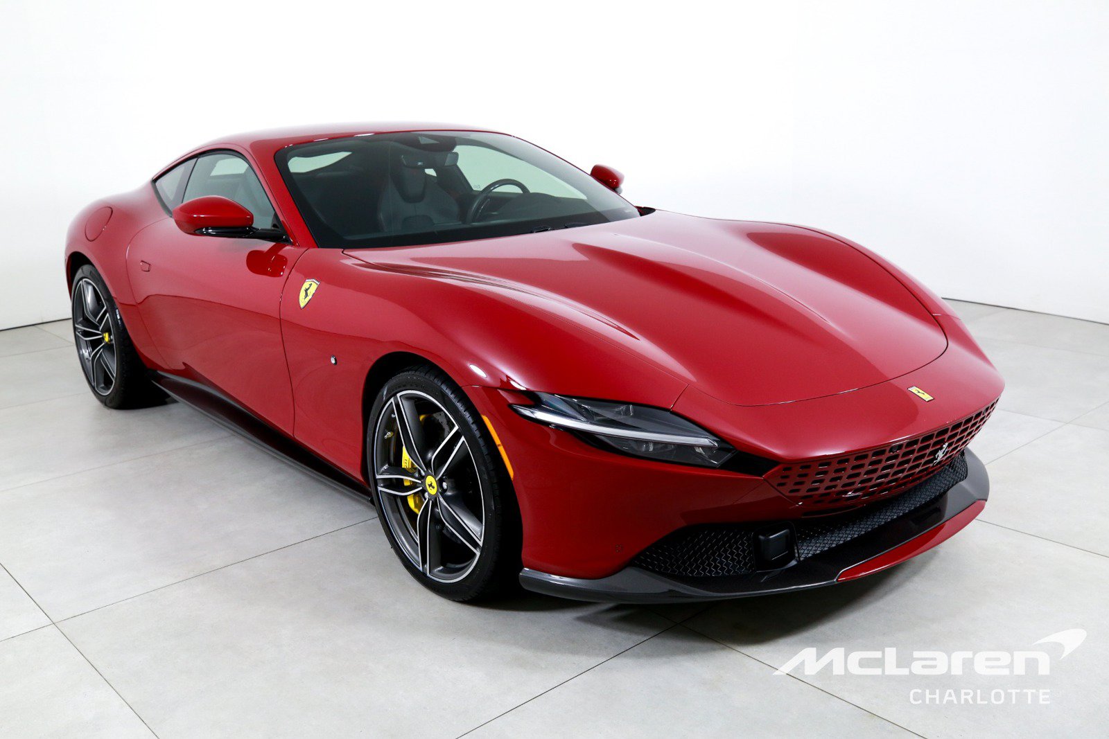 Used 2022 Ferrari Roma RWD image 3