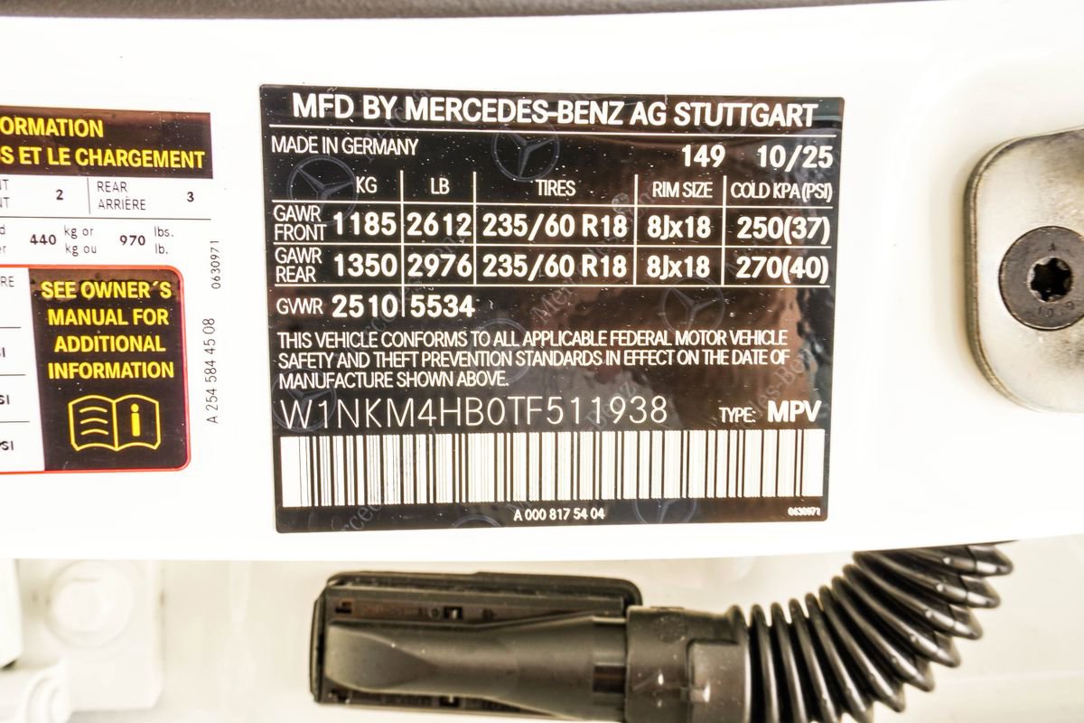 Used 2026 Mercedes-Benz GLC 300 4MATIC image 37