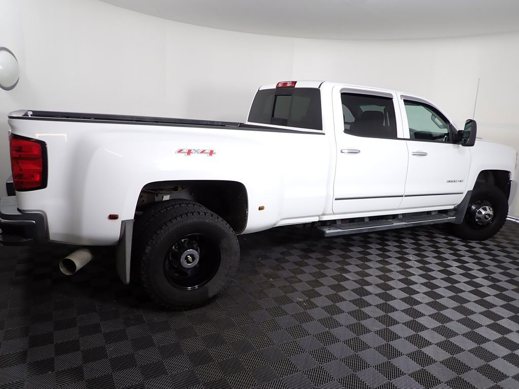 Used 2015 Chevrolet Silverado 3500 LTZ AWD/4WD image 18