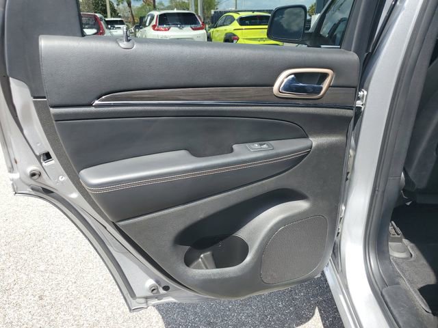 Used 2015 Jeep Grand Cherokee Overland image 15