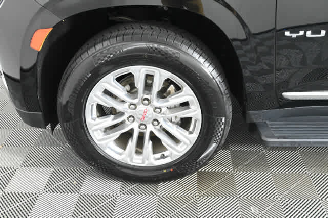 Used 2024 GMC Yukon SLT image 30