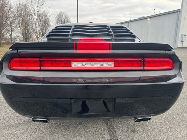 Used 2013 Dodge Challenger SXT image 4