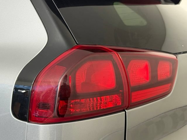 Used 2022 Kia Niro LXS FWD image 13