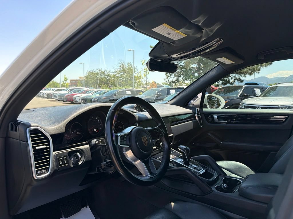 Used 2020 Porsche Cayenne AWD/4WD image 23