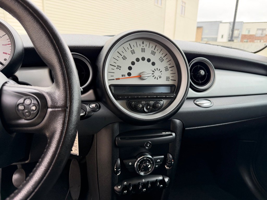 Used 2012 MINI Cooper Hardtop FWD image 11