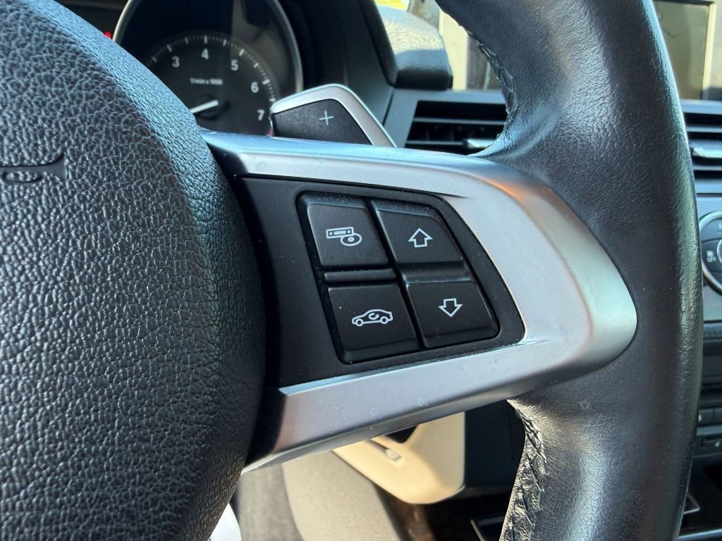 Used 2013 BMW Z4 sDrive35i image 19