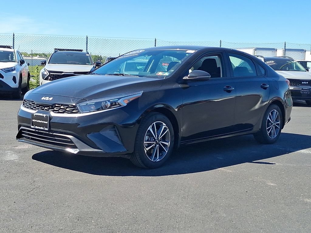 Certified 2023 Kia Forte LXS w/ LXS Technology Package FWD image 3