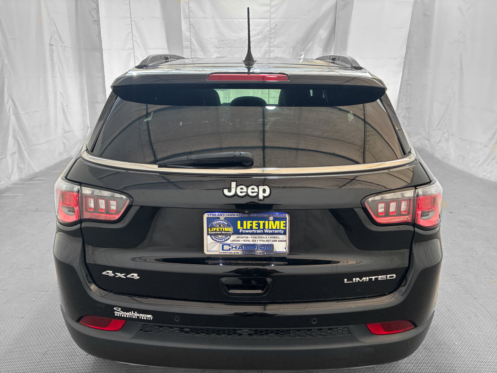 Used 2023 Jeep Compass Limited AWD/4WD image 6