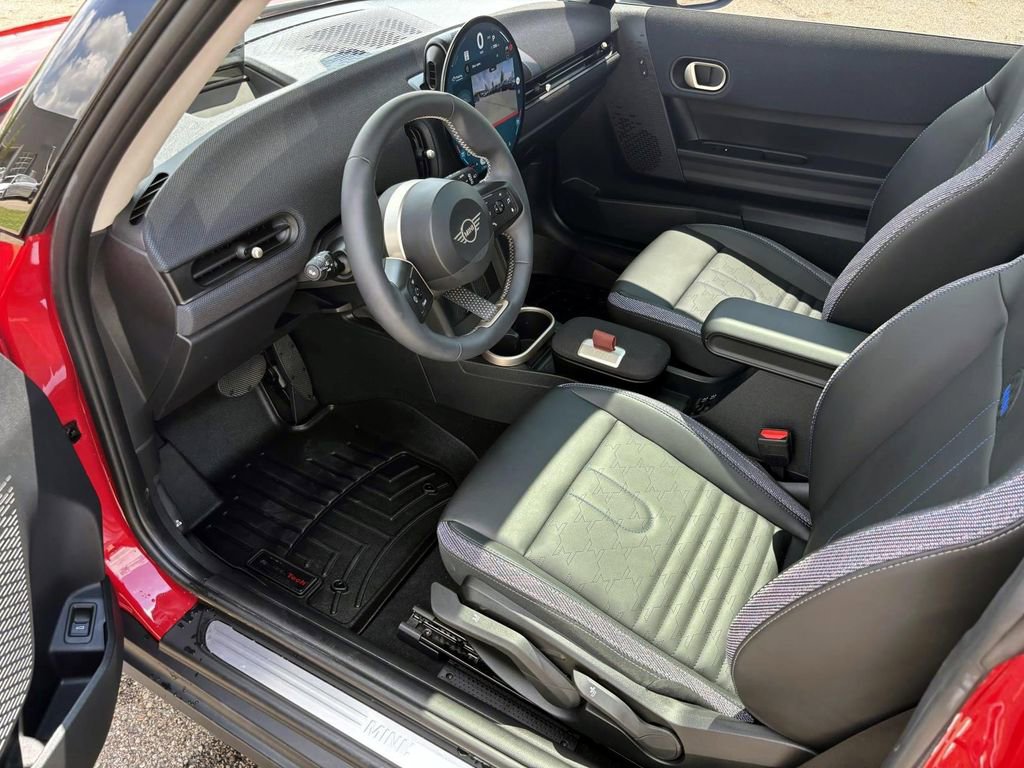 Certified 2025 MINI Cooper S image 25