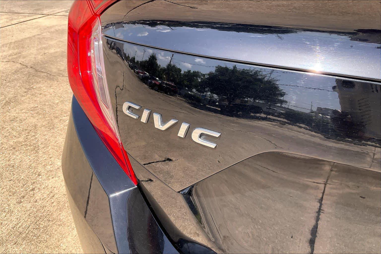 Used 2019 Honda Civic EX-L image 10