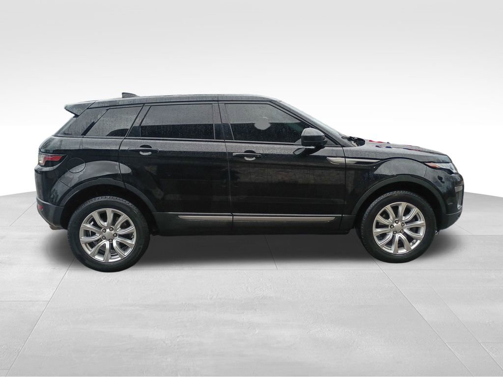 Used 2017 Land Rover Range Rover Evoque SE image 6