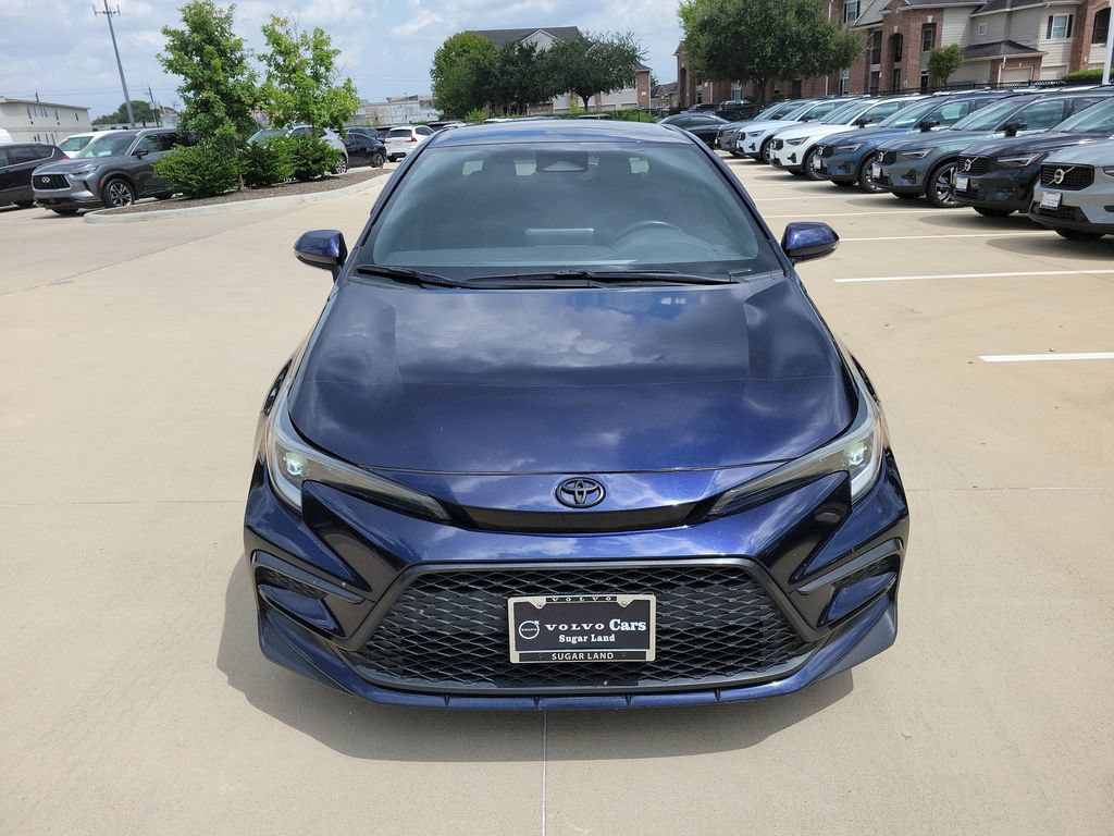 Used 2023 Toyota Corolla SE FWD image 2
