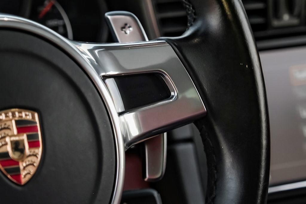 Used 2015 Porsche 911 Turbo S image 14