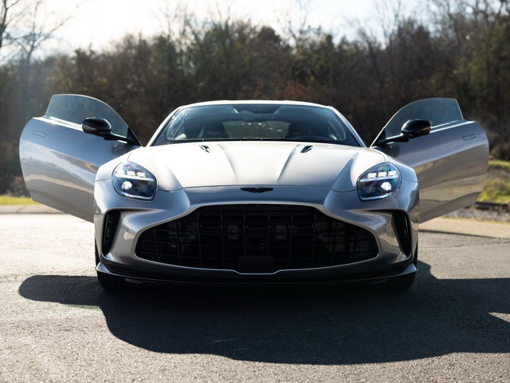 New 2026 Aston Martin V8 Vantage S image 13