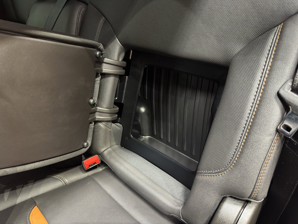 Used 2025 GMC Sierra 1500 AT4 w/ AT4 Premium Package image 14