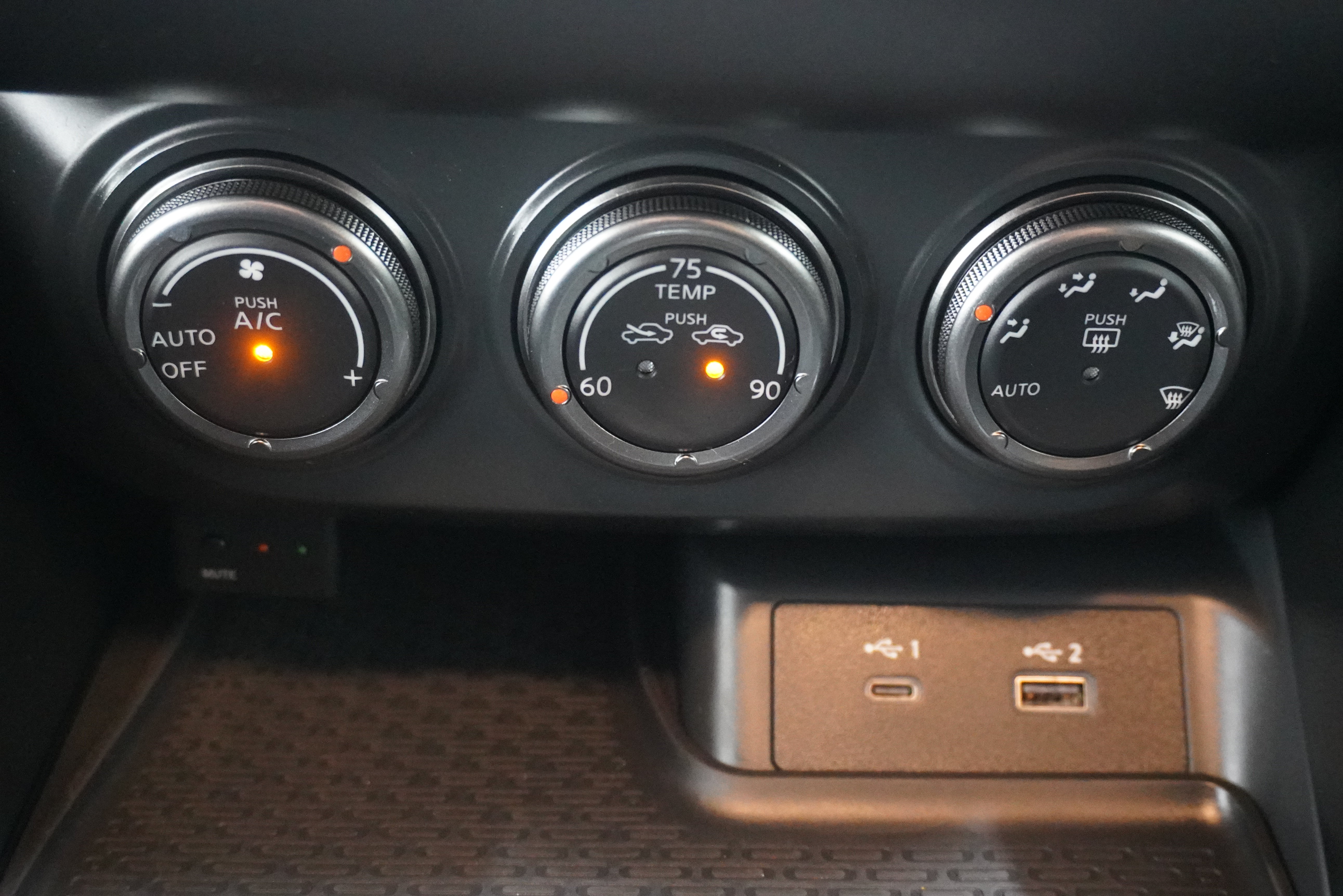 Used 2023 Nissan Z w/ Floor Mat Package (L93) RWD image 23