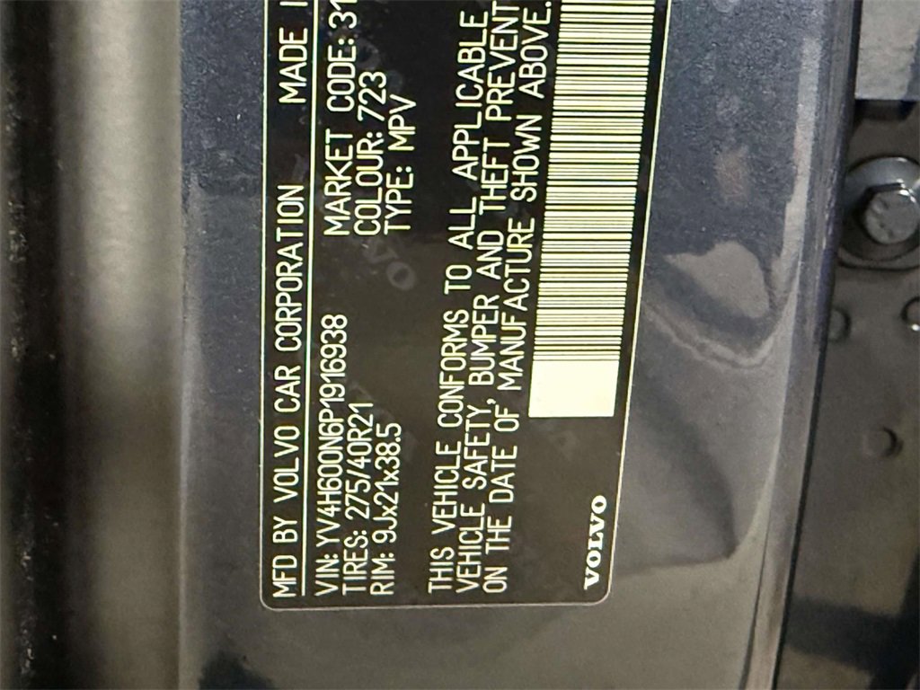 Used 2023 Volvo XC90 T8 Plus image 32