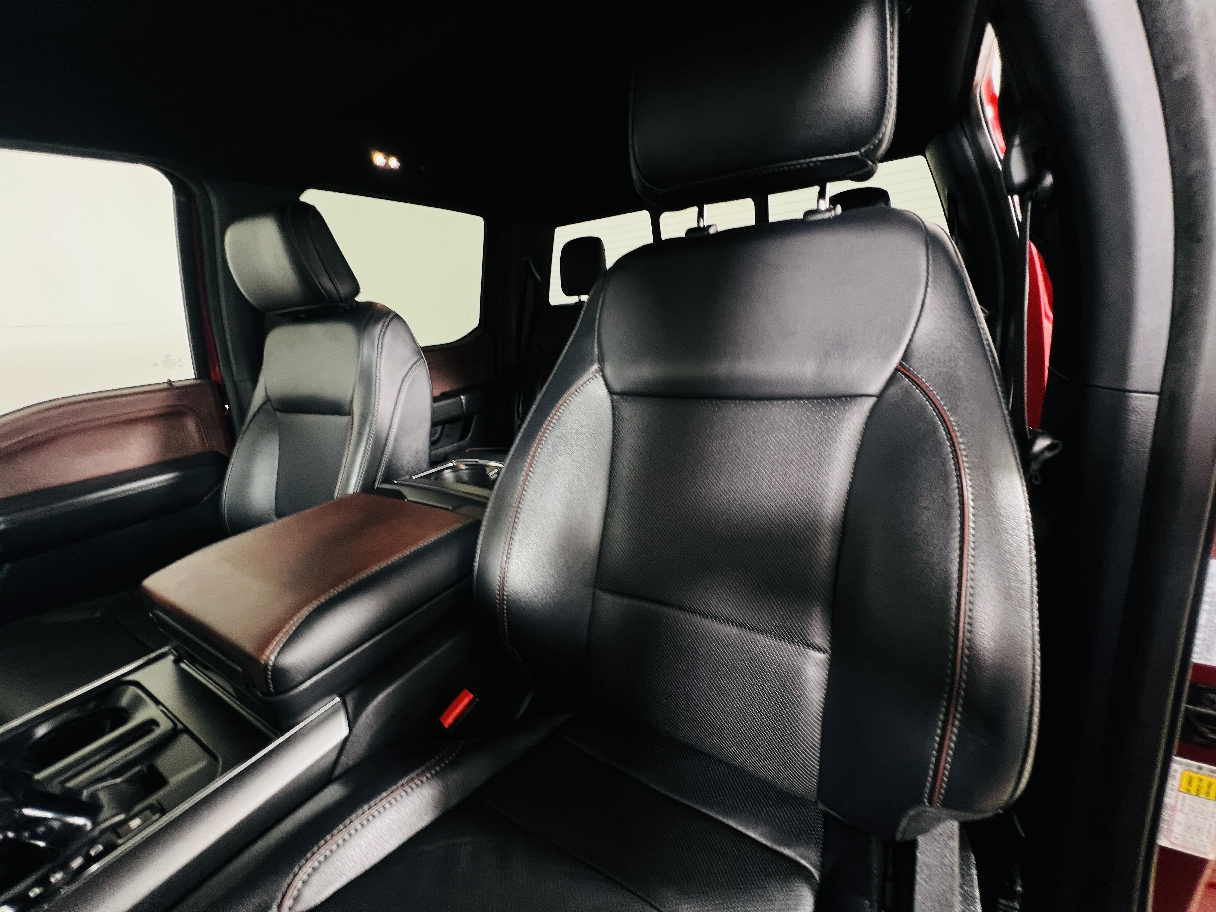 Used 2023 Ford F150 Lariat AWD/4WD image 36