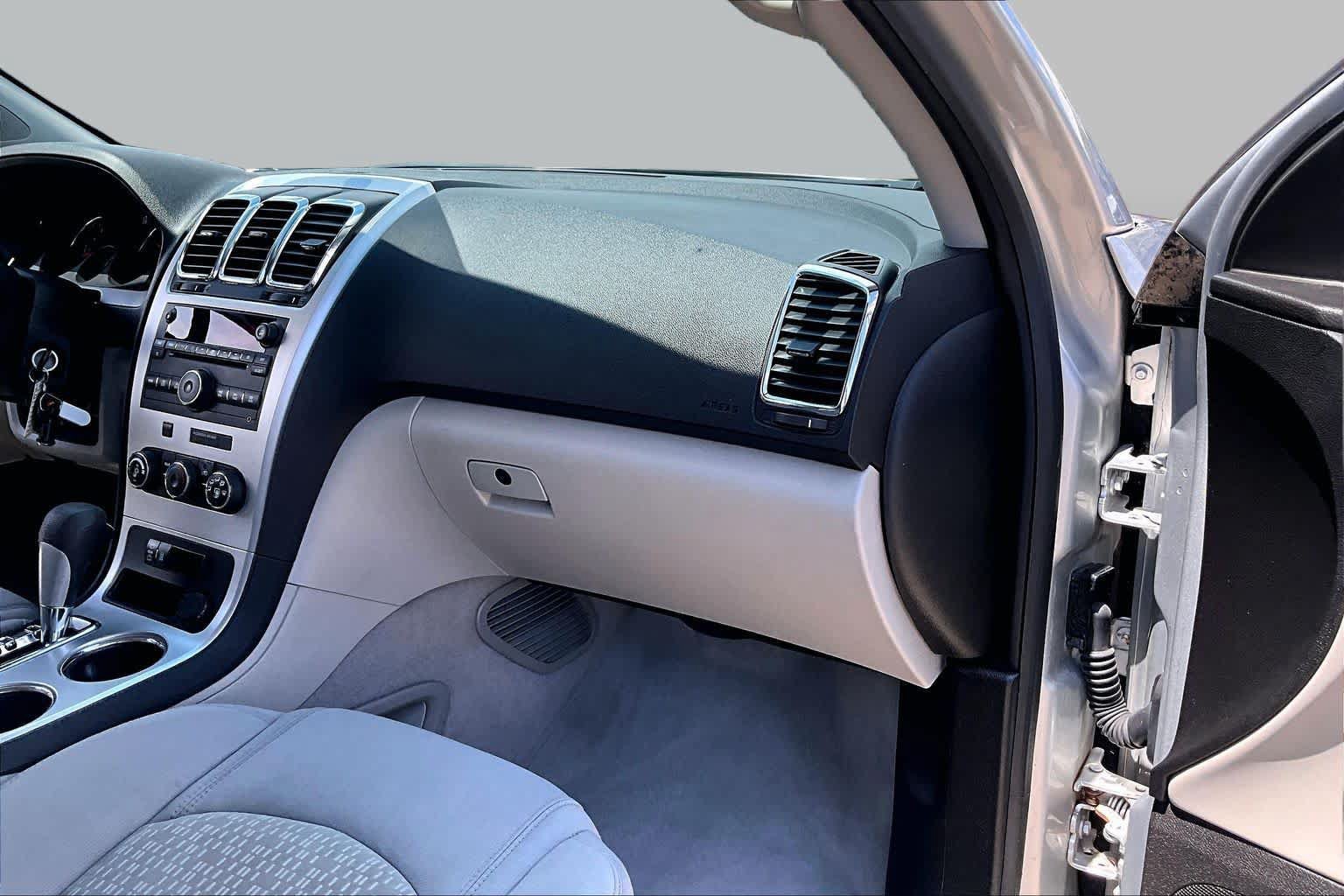 Used 2012 GMC Acadia SL FWD image 18