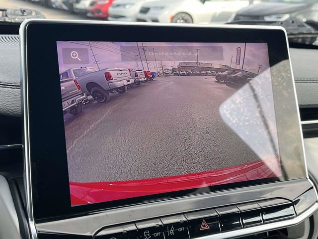 Used 2023 Jeep Compass Limited image 29