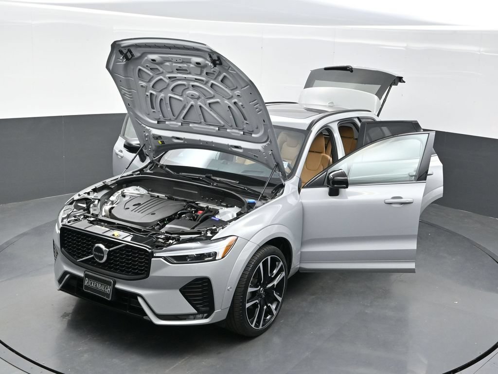 Used 2024 Volvo XC60 B5 Ultimate w/ Protection Package Premier AWD/4WD image 42