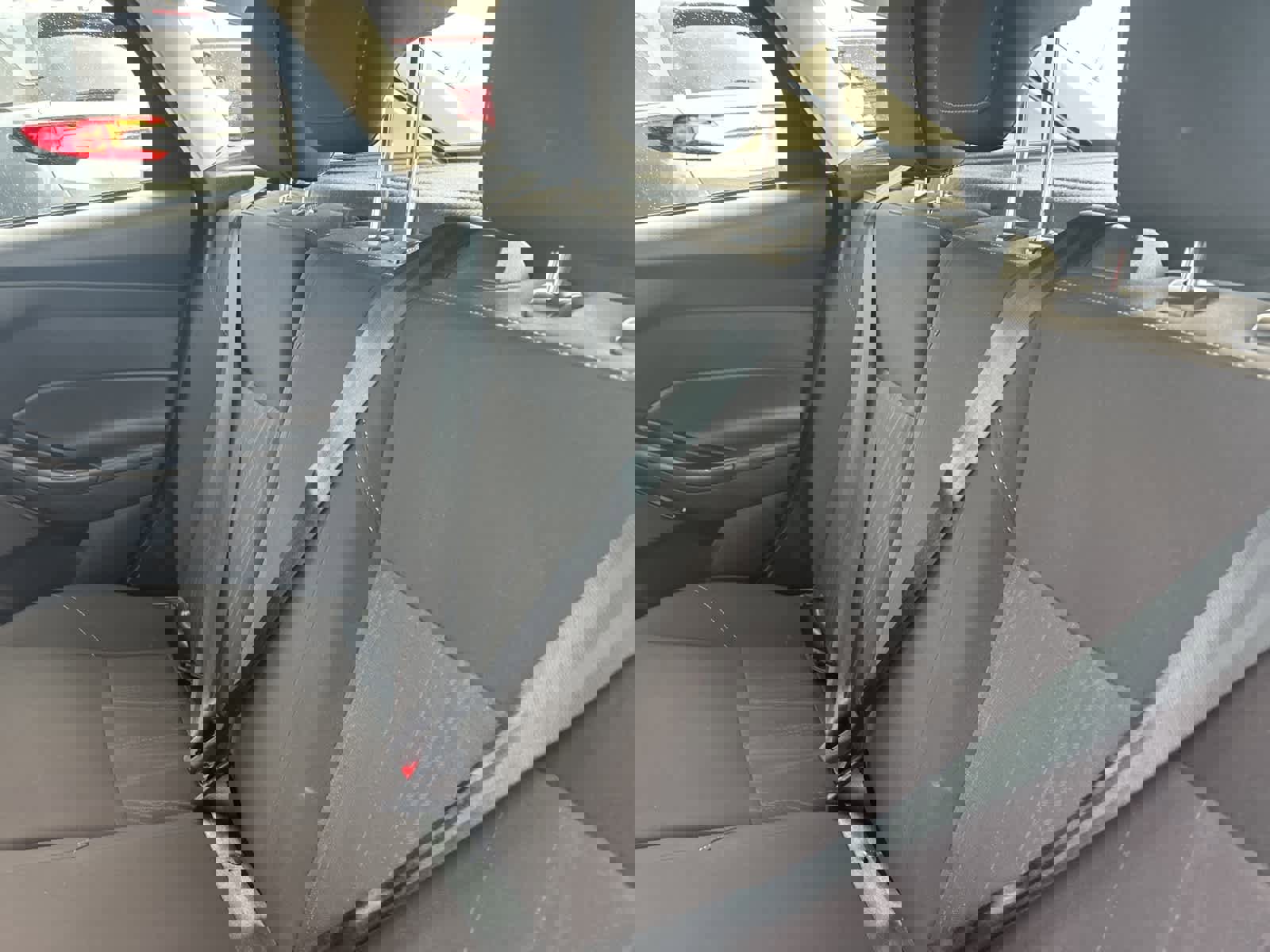 Used 2018 Ford Focus SEL image 25