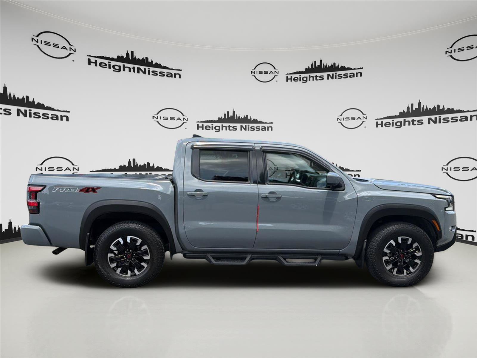 Used 2023 Nissan Frontier PRO-4X w/ Pro Convenience Package AWD/4WD image 6