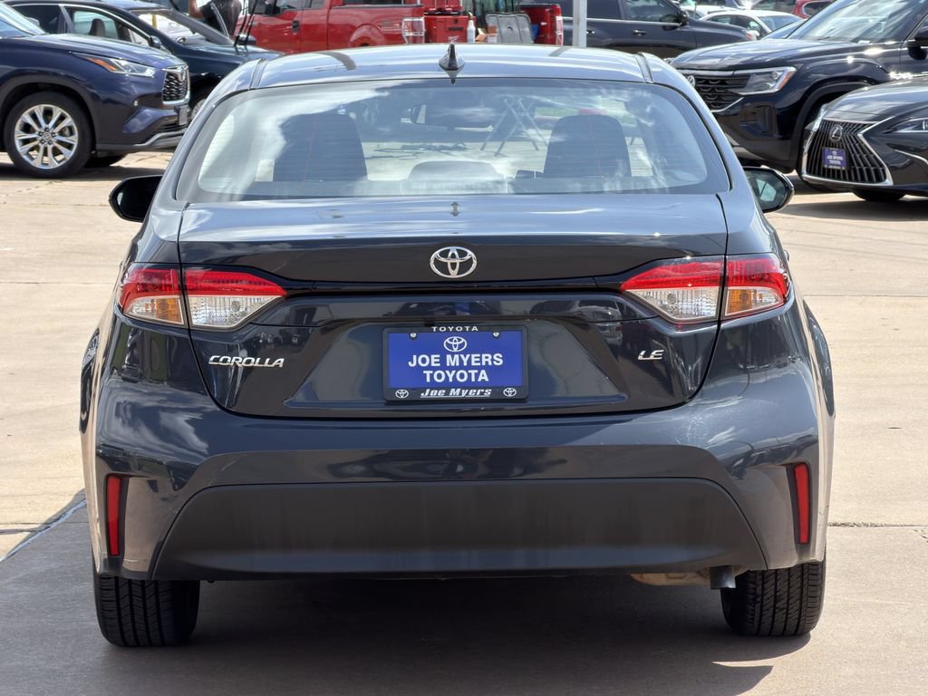 Used 2025 Toyota Corolla LE FWD image 6