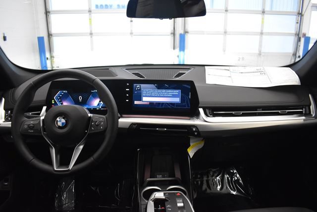 New 2026 BMW X1 xDrive28i AWD/4WD image 5