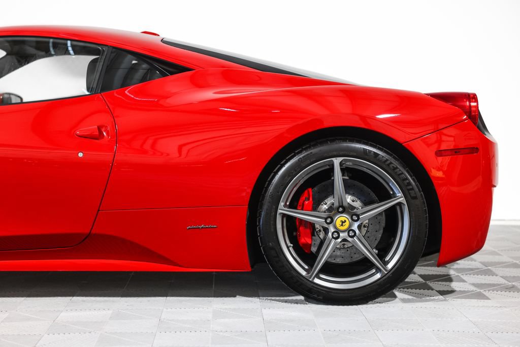 Used 2014 Ferrari 458 Italia Coupe RWD image 16