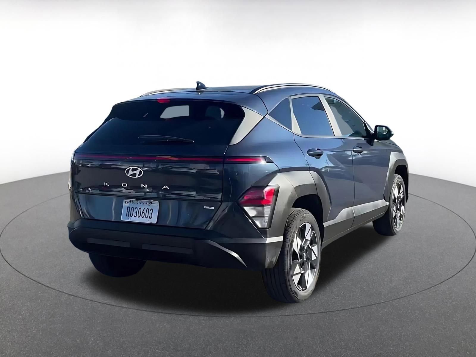 Used 2025 Hyundai Kona SEL image 14