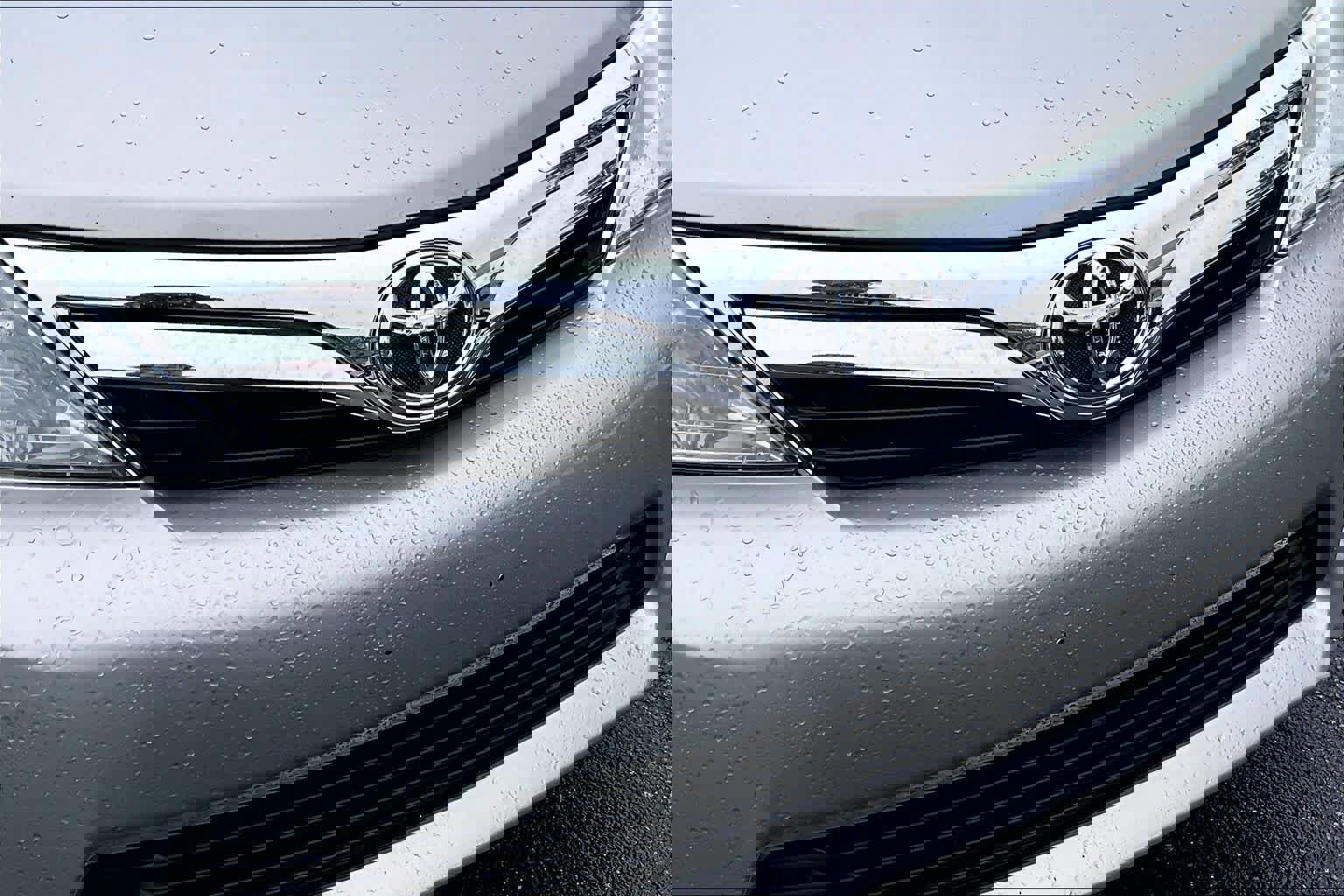 Used 2013 Toyota Camry LE image 30