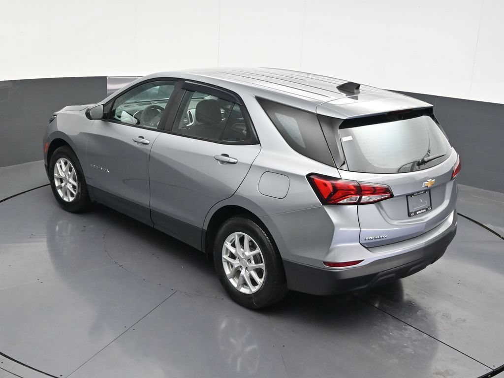 Used 2024 Chevrolet Equinox LS FWD image 17