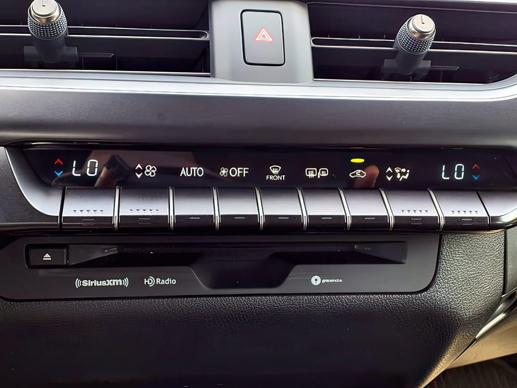 Used 2021 Lexus UX 250h w/ Accessory Package (Z2) AWD/4WD image 9