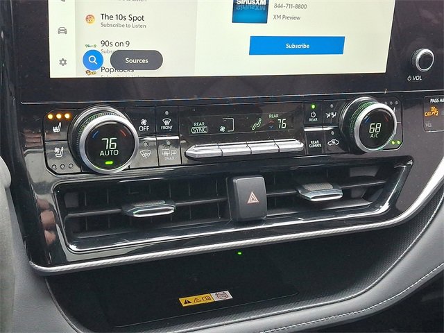 Used 2024 Toyota Highlander Platinum image 17