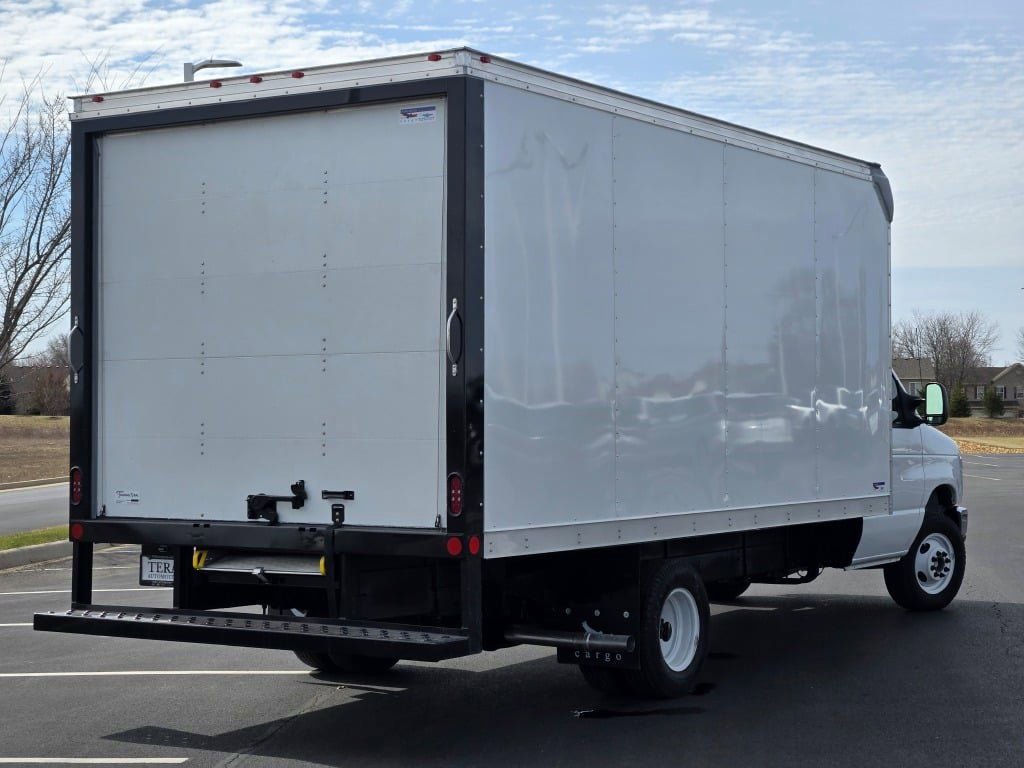 New 2026 Ford E-450 and Econoline 450 Super Duty w/ Power Equipment Group image 8