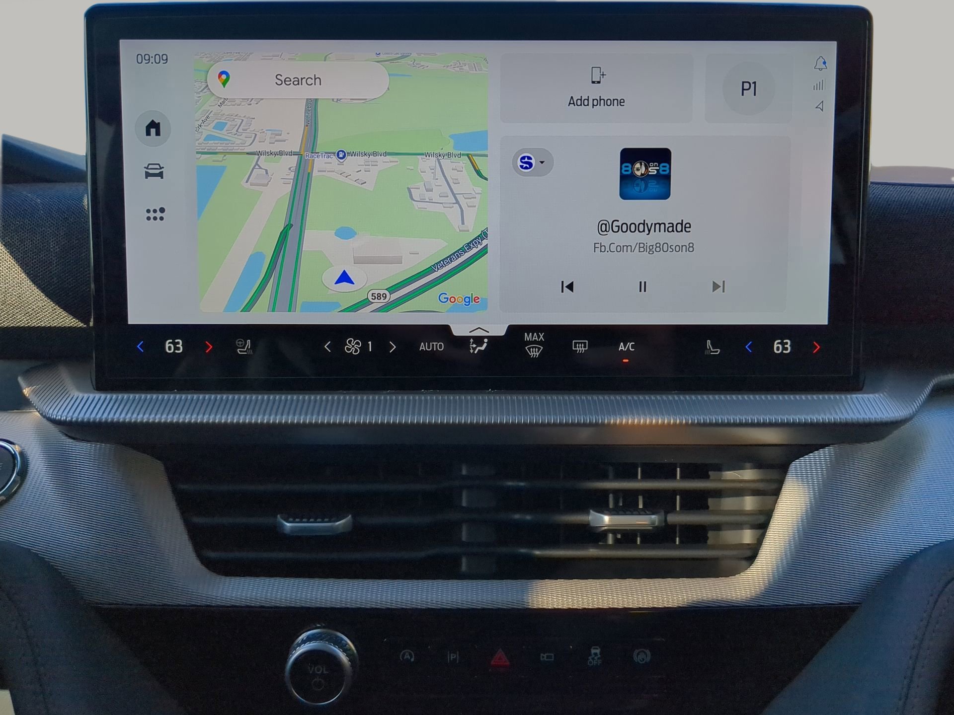 New 2025 Ford Explorer Active w/ Active Comfort Package image 54