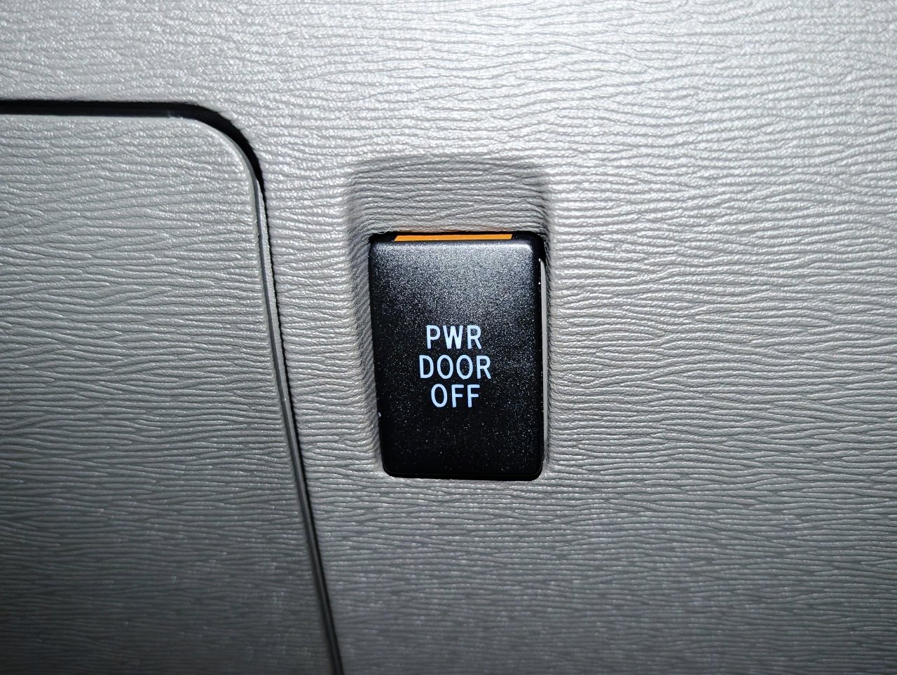 Used 2017 Toyota Sienna XLE image 44