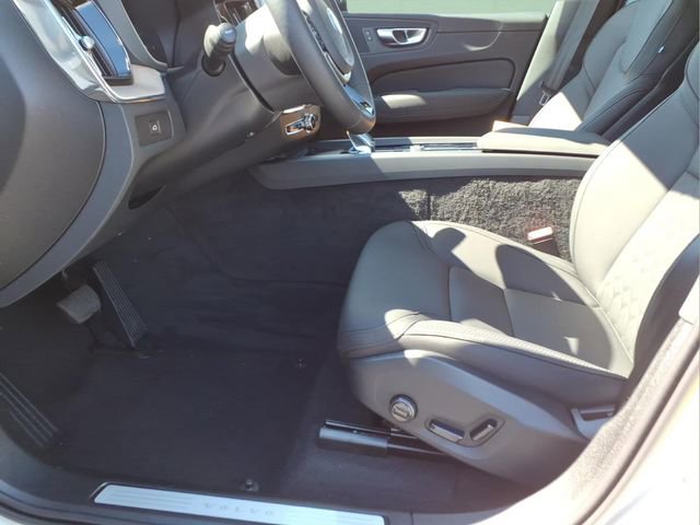 New 2026 Volvo XC60 B5 Core w/ Climate Package image 12