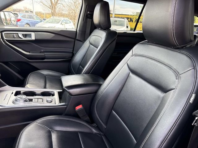 Used 2020 Ford Explorer XLT w/ Equipment Group 202A image 14