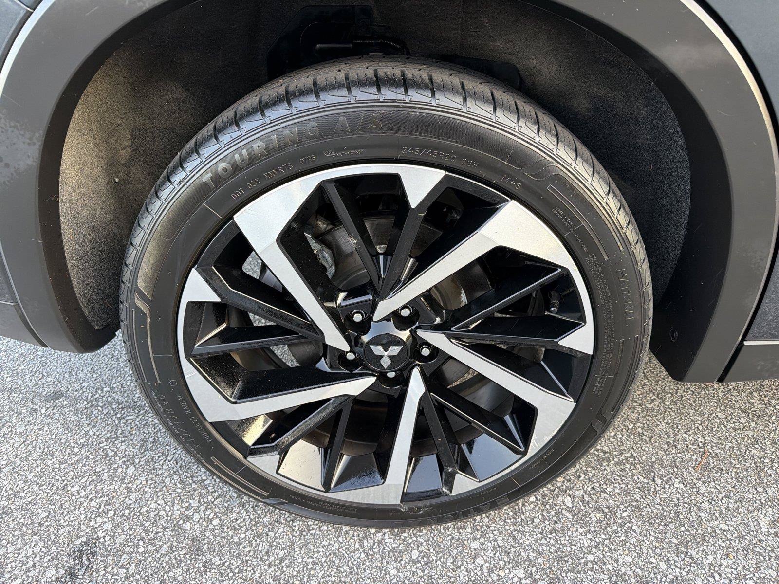 Used 2024 Mitsubishi Outlander SE AWD/4WD image 17
