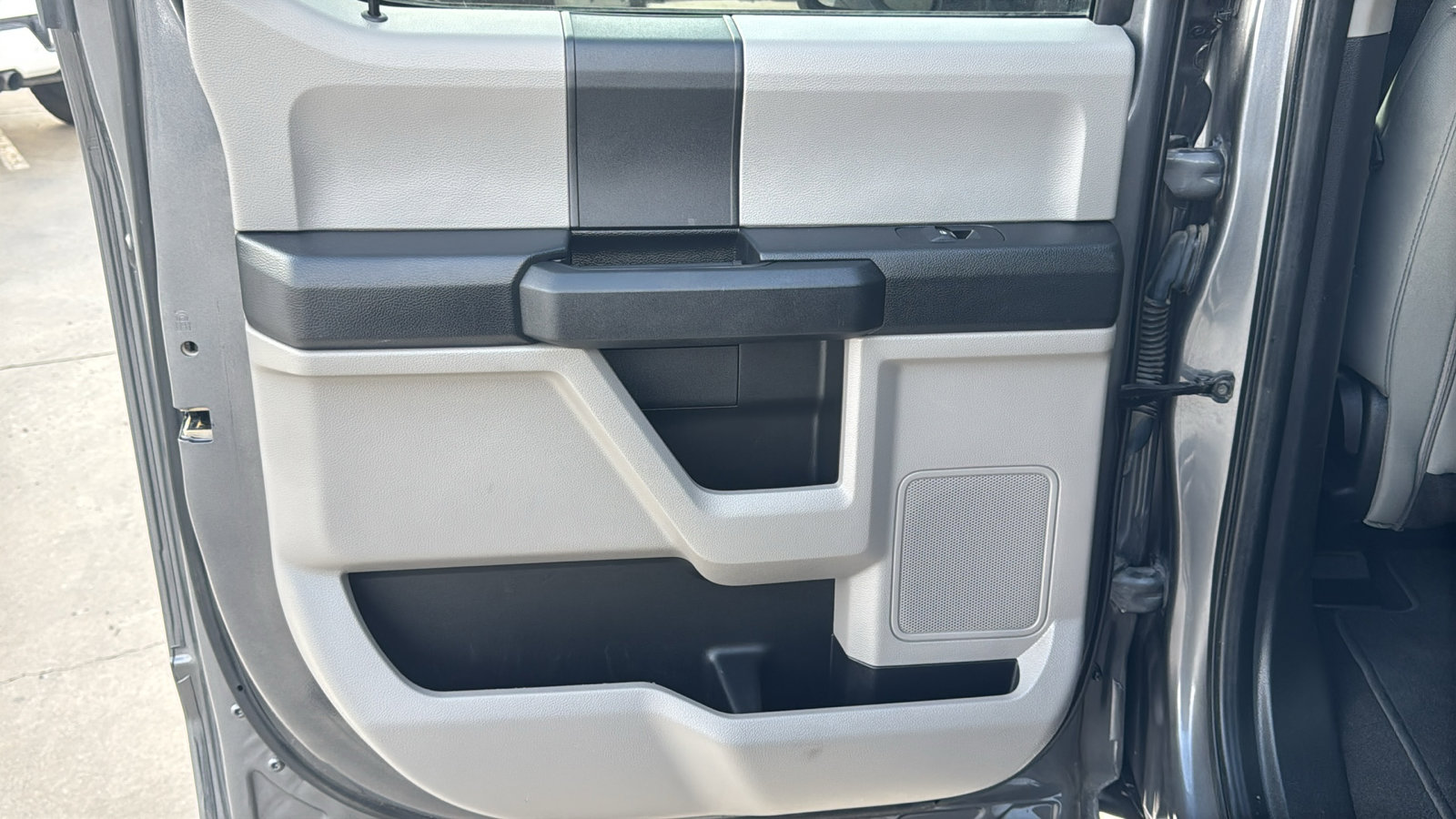 Used 2021 Ford F250 XL w/ STX Appearance Package image 15