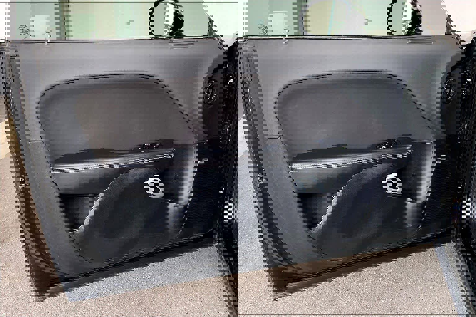 Used 2015 Dodge Challenger SXT w/ Sound Group image 20