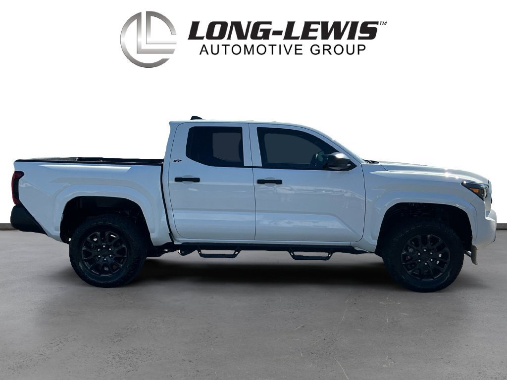 Used 2024 Toyota Tacoma SR w/ SR Upgrade Package AWD/4WD image 8