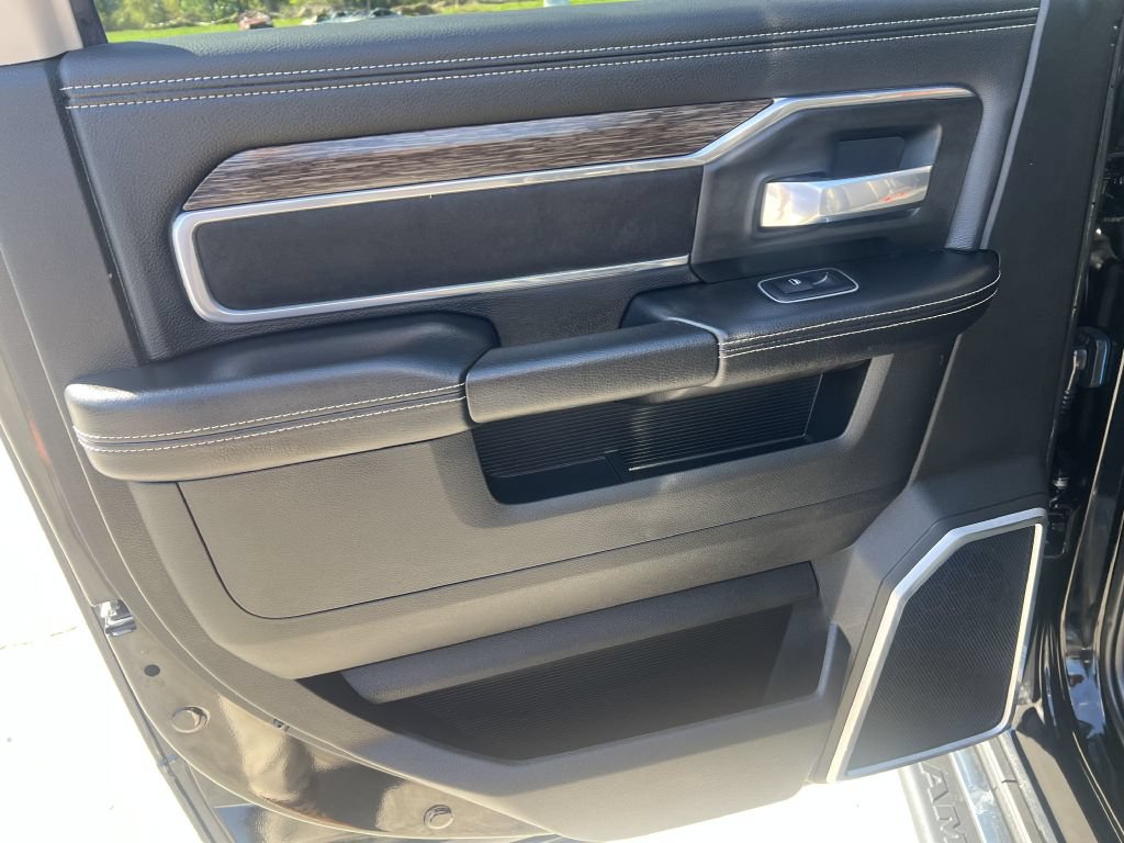 Used 2020 RAM 3500 Laramie AWD/4WD image 21