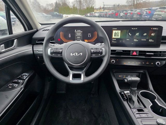 New 2026 Kia K5 LXS image 16